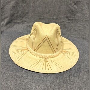 Corazón Playero Hat “Isabella Neutrals”